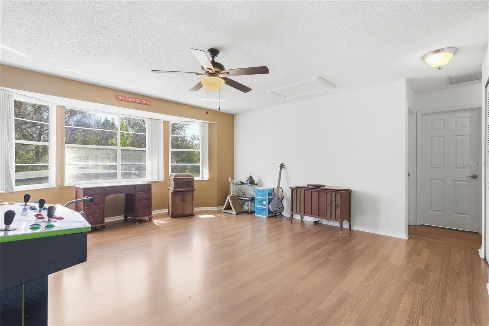 Image 39 of 53 For 1212 Needlewood Loop