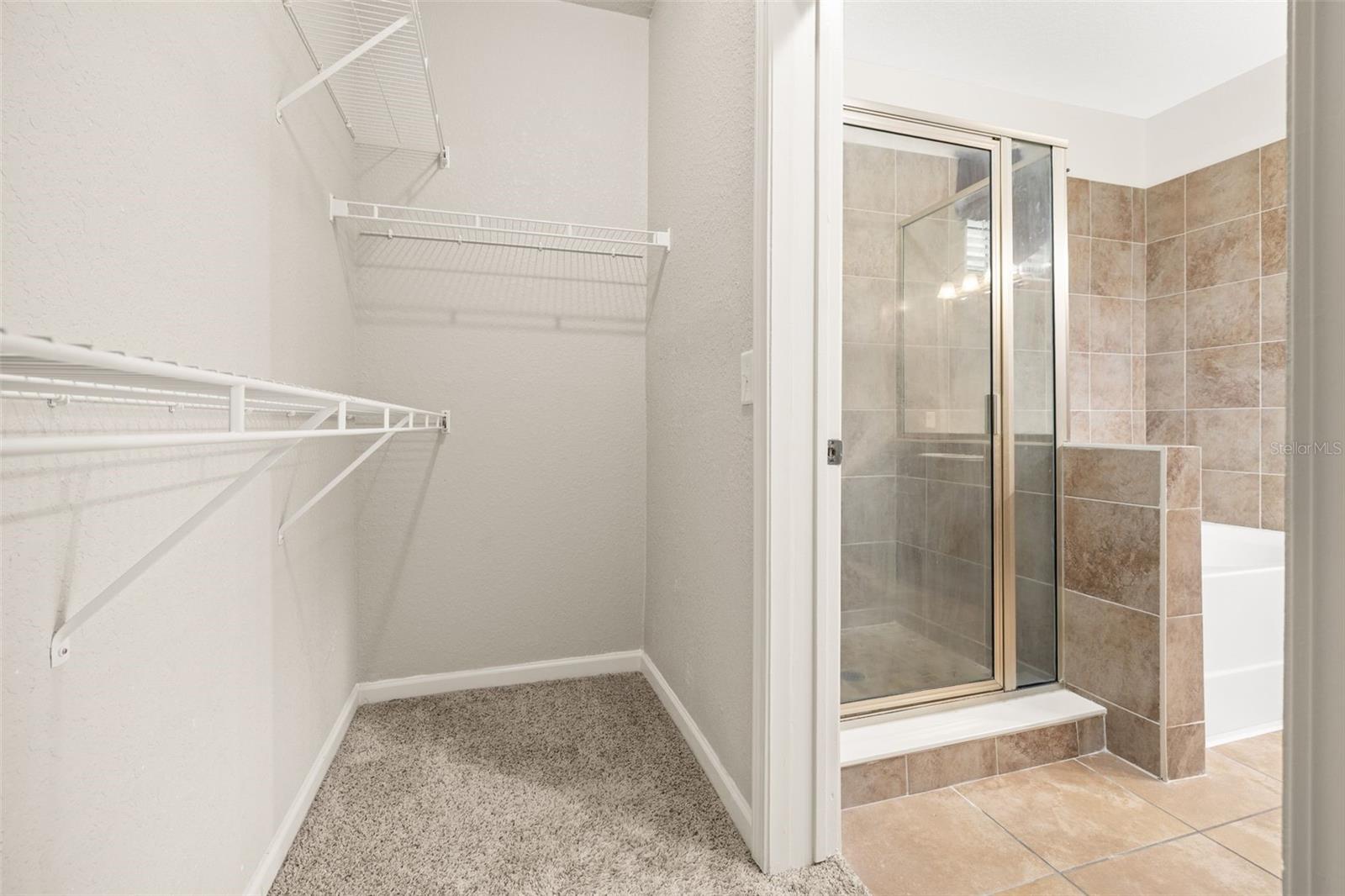 Image 14 of 30 For 901 Charo Parkway 716