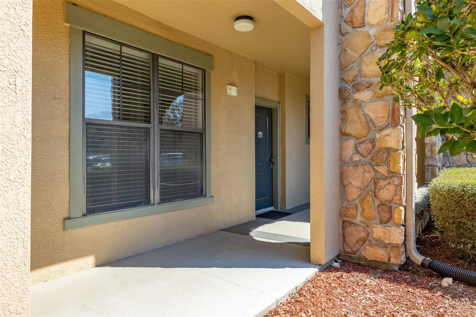 Image 2 of 30 For 901 Charo Parkway 716