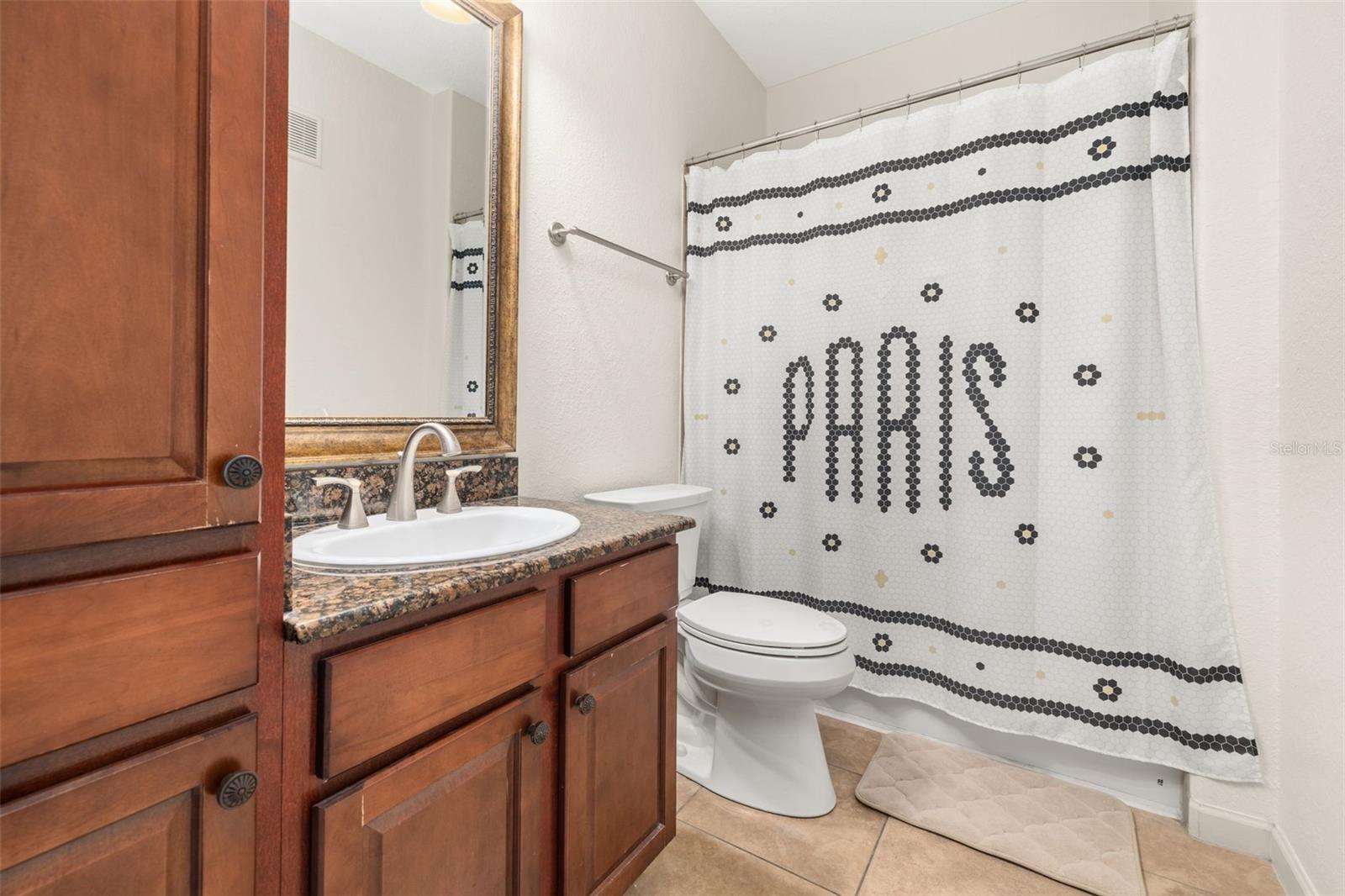 Image 20 of 30 For 901 Charo Parkway 716