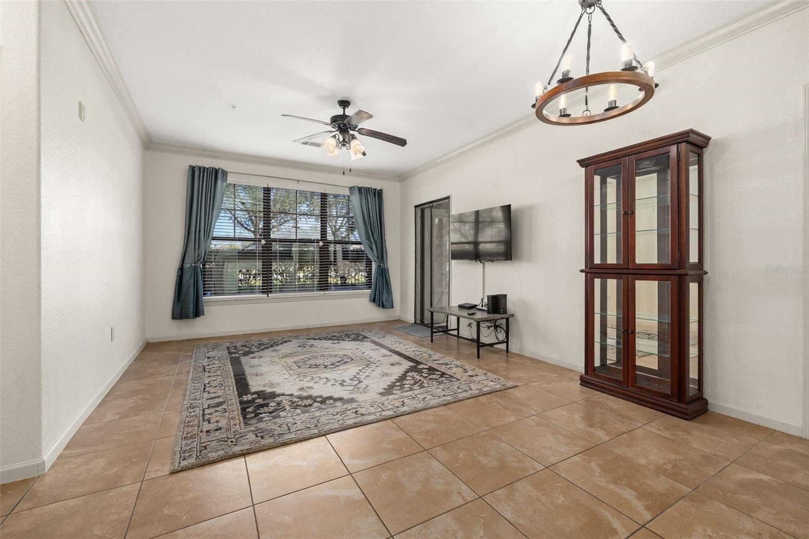 Image 8 of 30 For 901 Charo Parkway 716