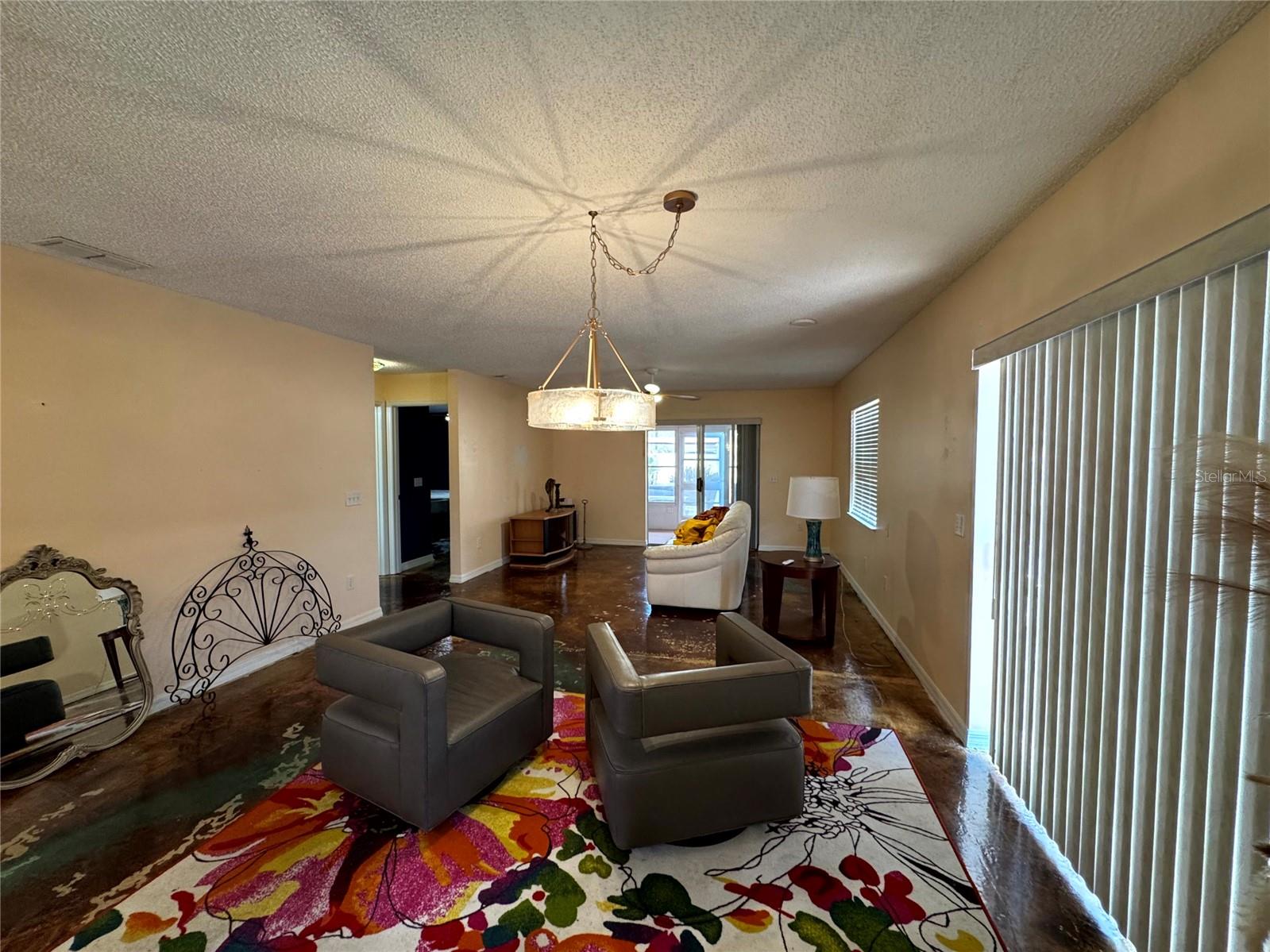 Image 36 of 54 For 413 Calzada Court