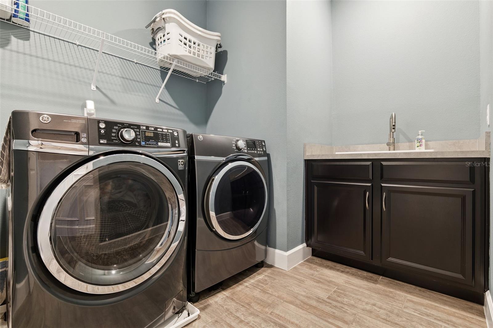 Image 39 of 80 For 1351 Ash Tree Cove