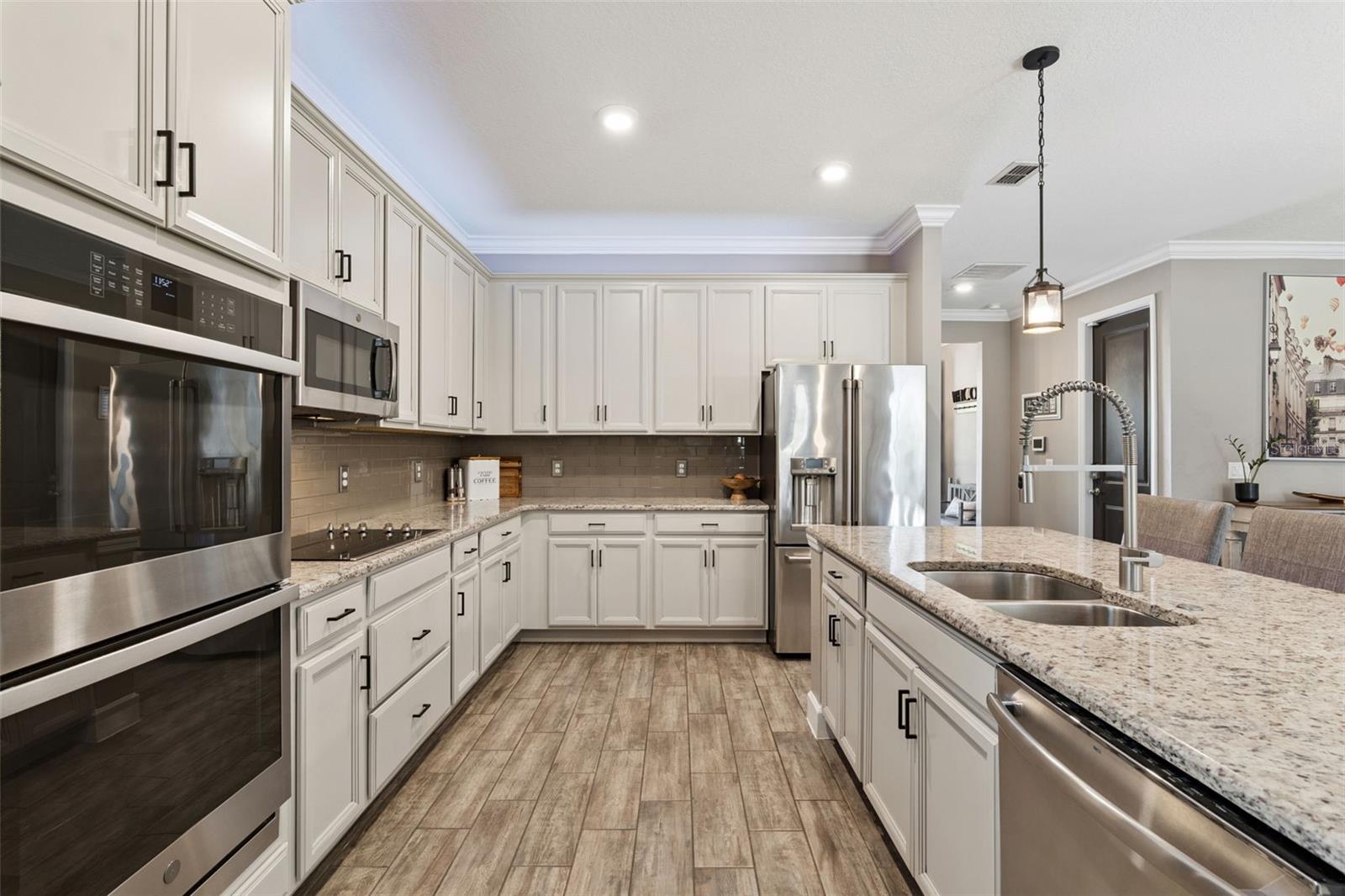 Image 4 of 80 For 1351 Ash Tree Cove