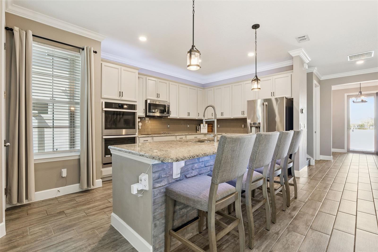 Image 6 of 80 For 1351 Ash Tree Cove