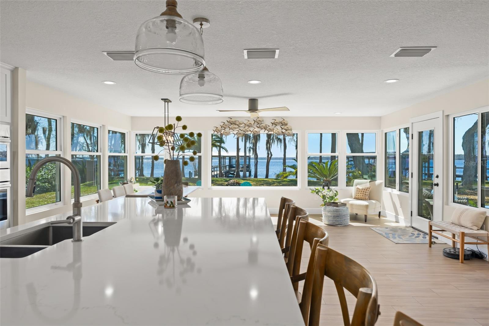 Image 21 of 42 For 10435 Lake Louisa Road