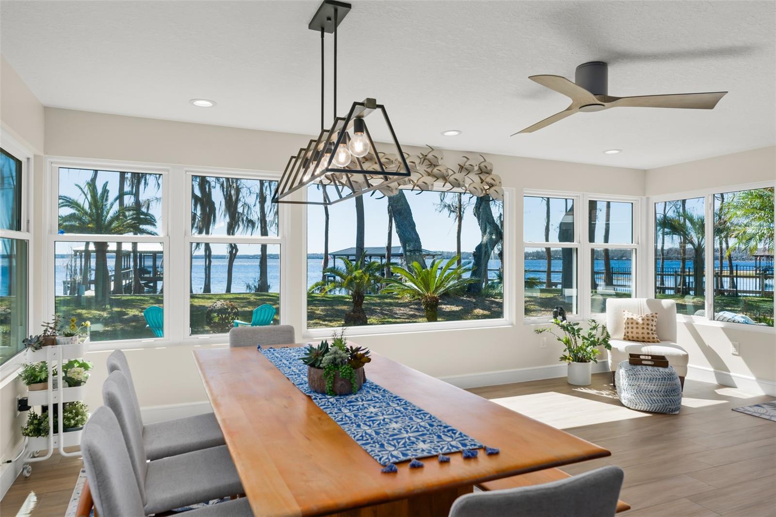 Image 23 of 42 For 10435 Lake Louisa Road