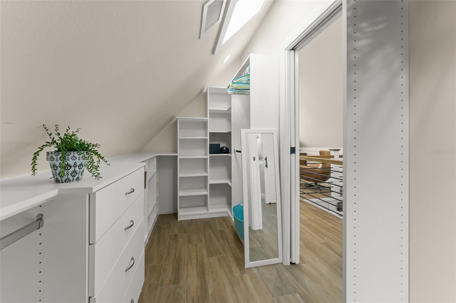 Image 37 of 42 For 10435 Lake Louisa Road