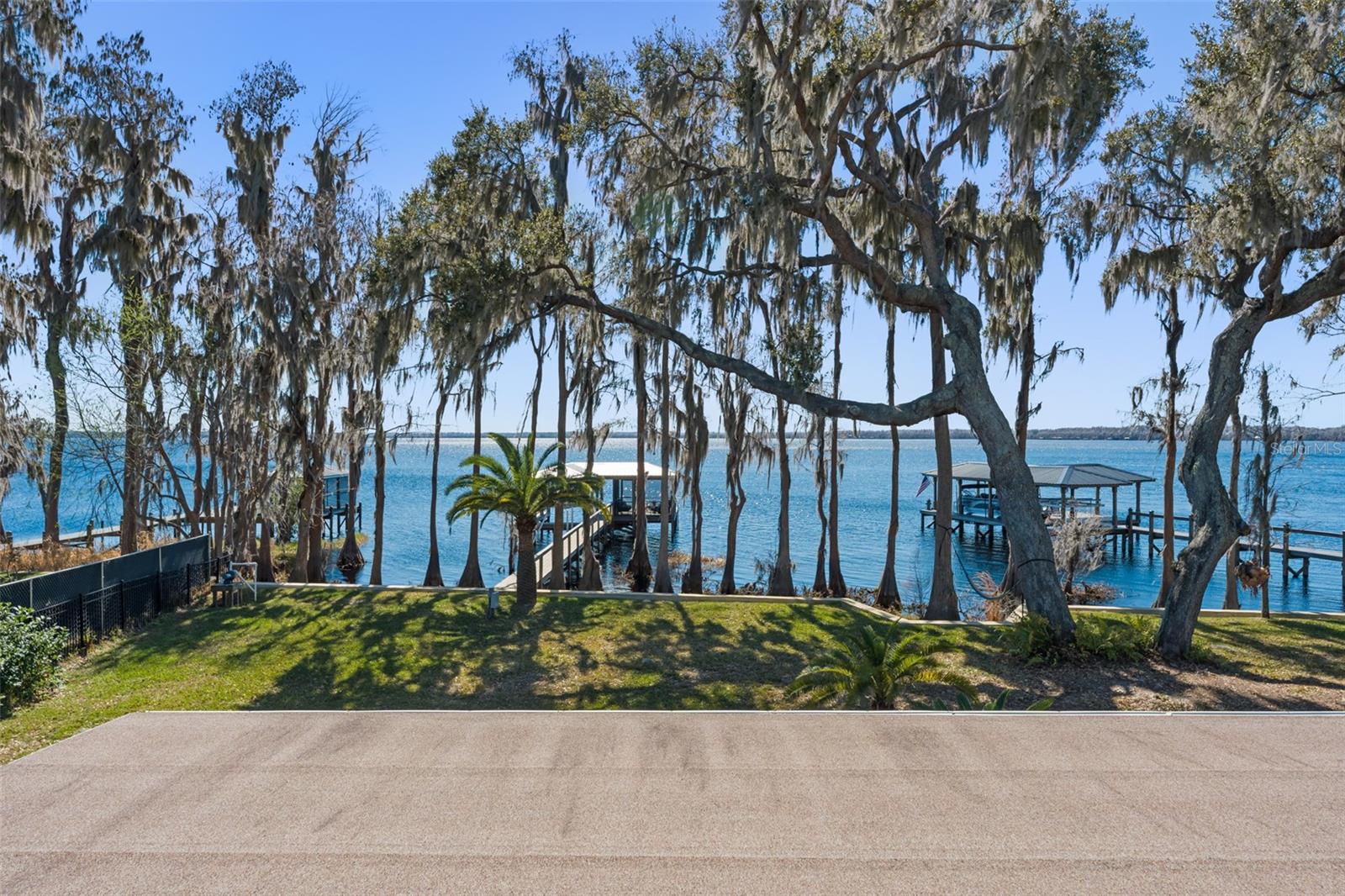 Image 40 of 42 For 10435 Lake Louisa Road