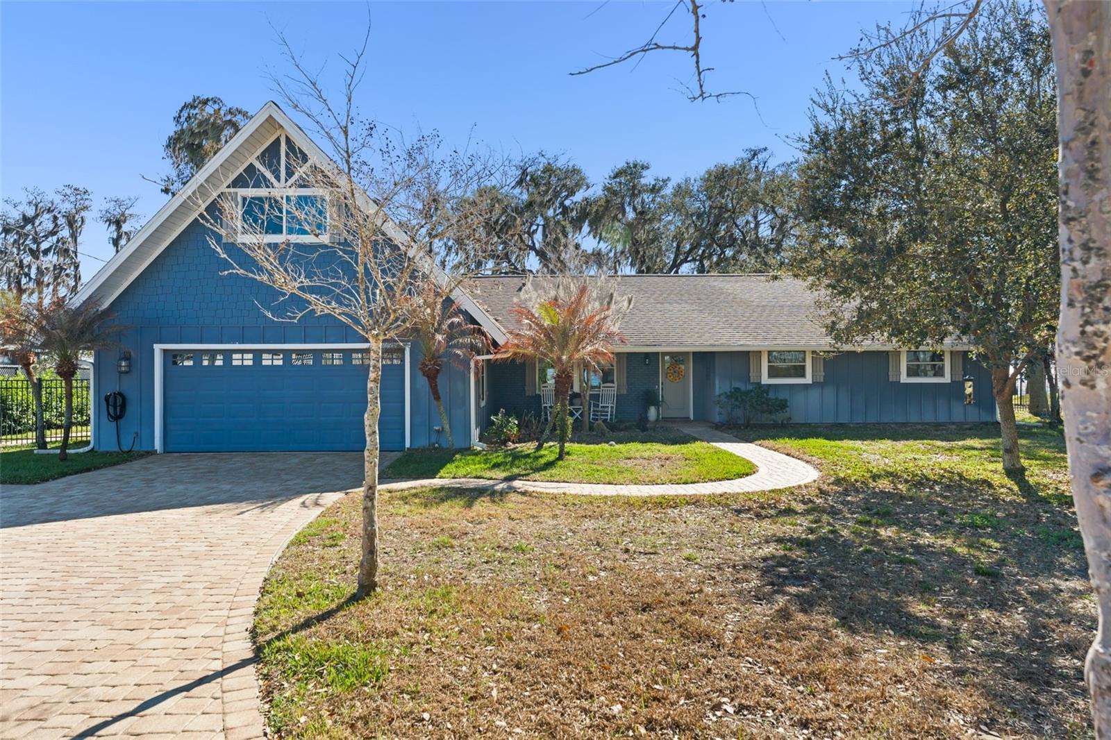 Image 6 of 42 For 10435 Lake Louisa Road