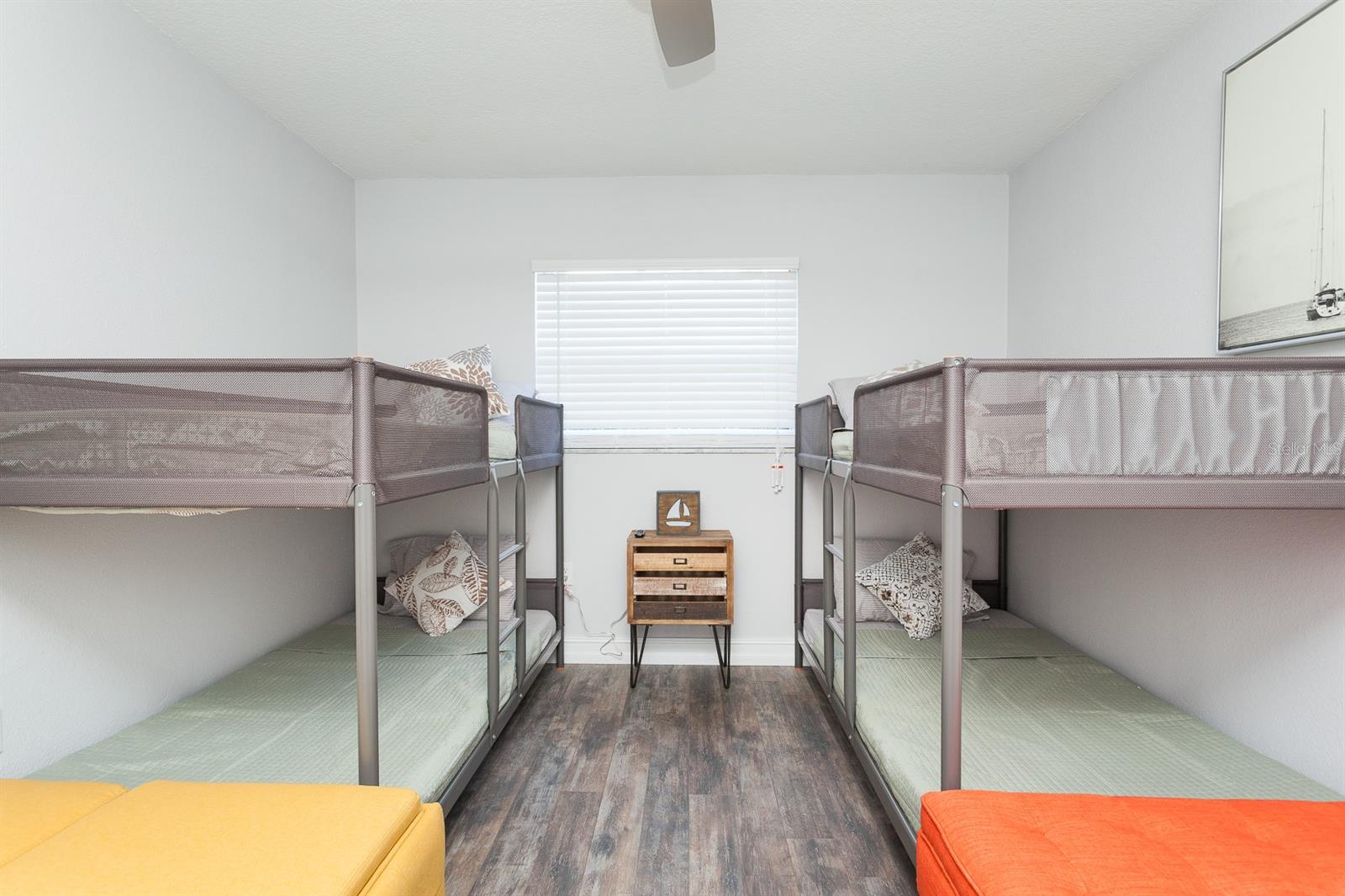 Image 17 of 25 For 631 Trailwood Drive