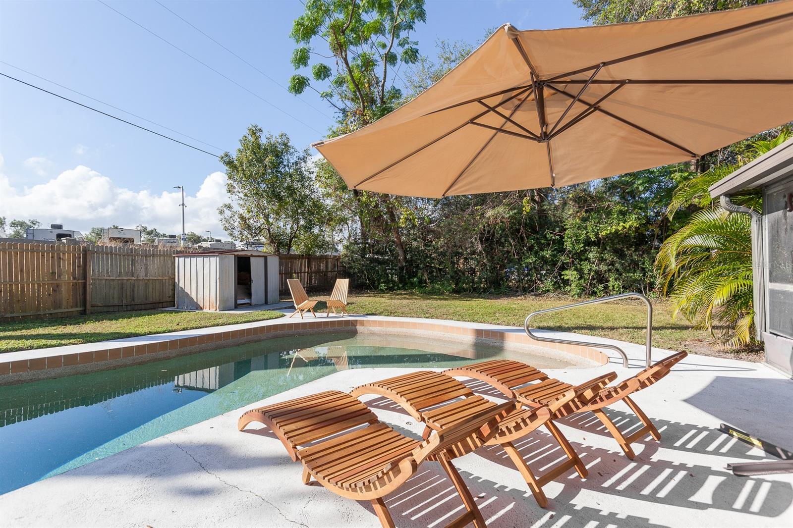 Image 21 of 25 For 631 Trailwood Drive