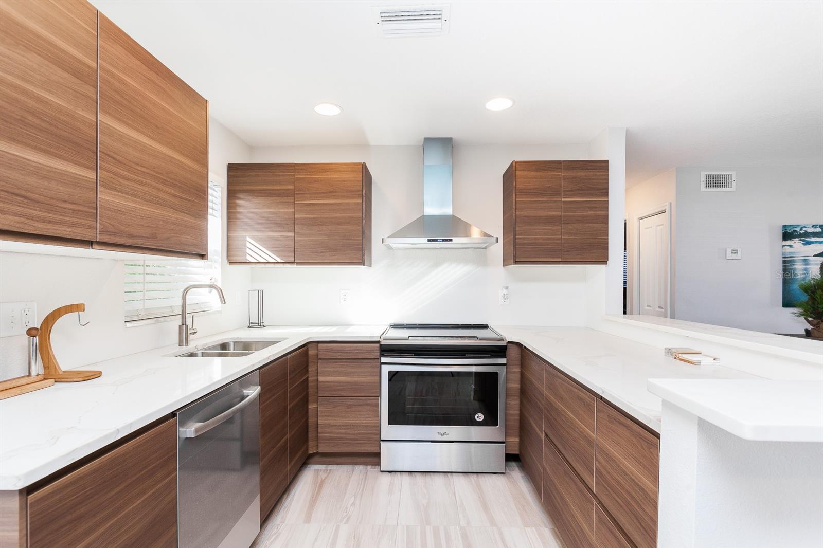 Image 5 of 25 For 631 Trailwood Drive