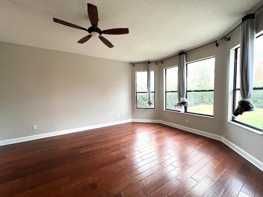 Image 10 of 33 For 845 Arbormoor Place