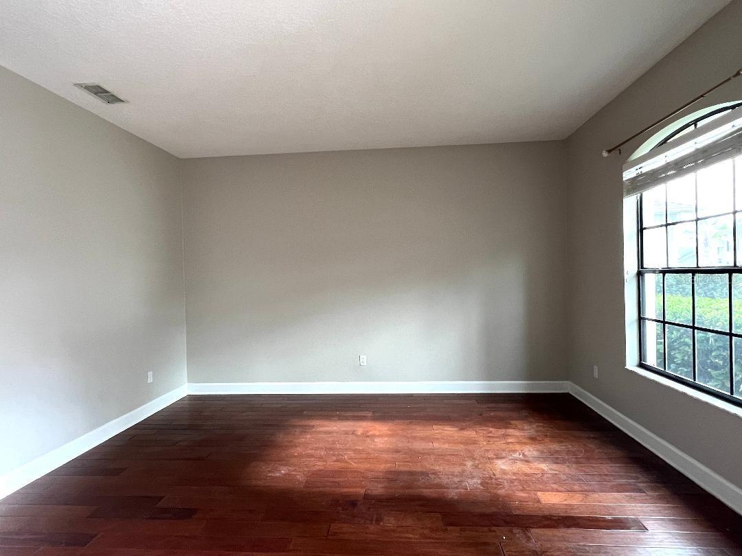 Image 19 of 33 For 845 Arbormoor Place