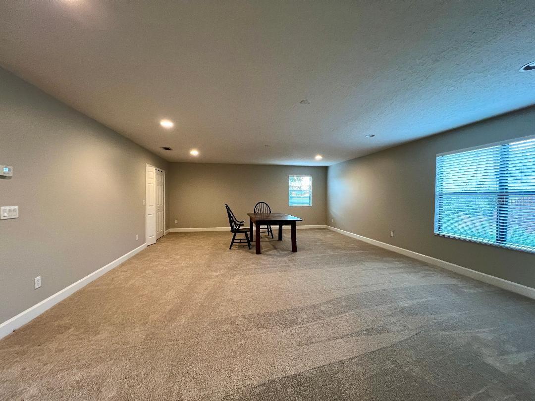 Image 25 of 33 For 845 Arbormoor Place