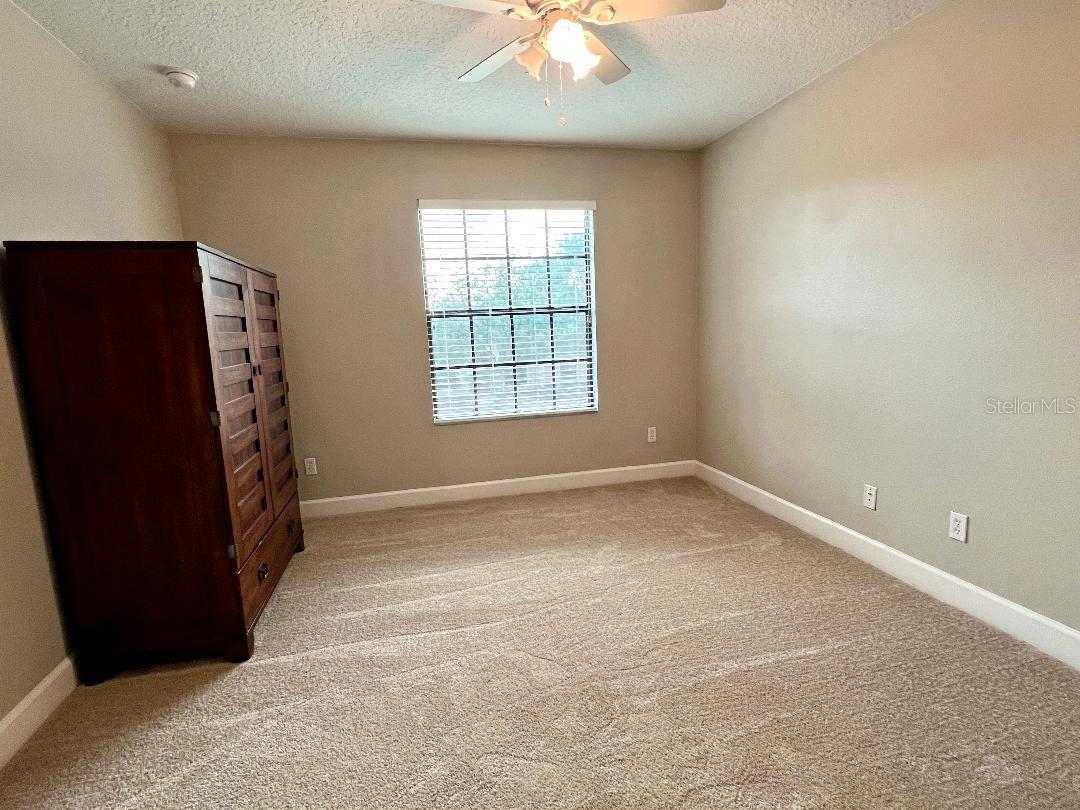 Image 27 of 33 For 845 Arbormoor Place