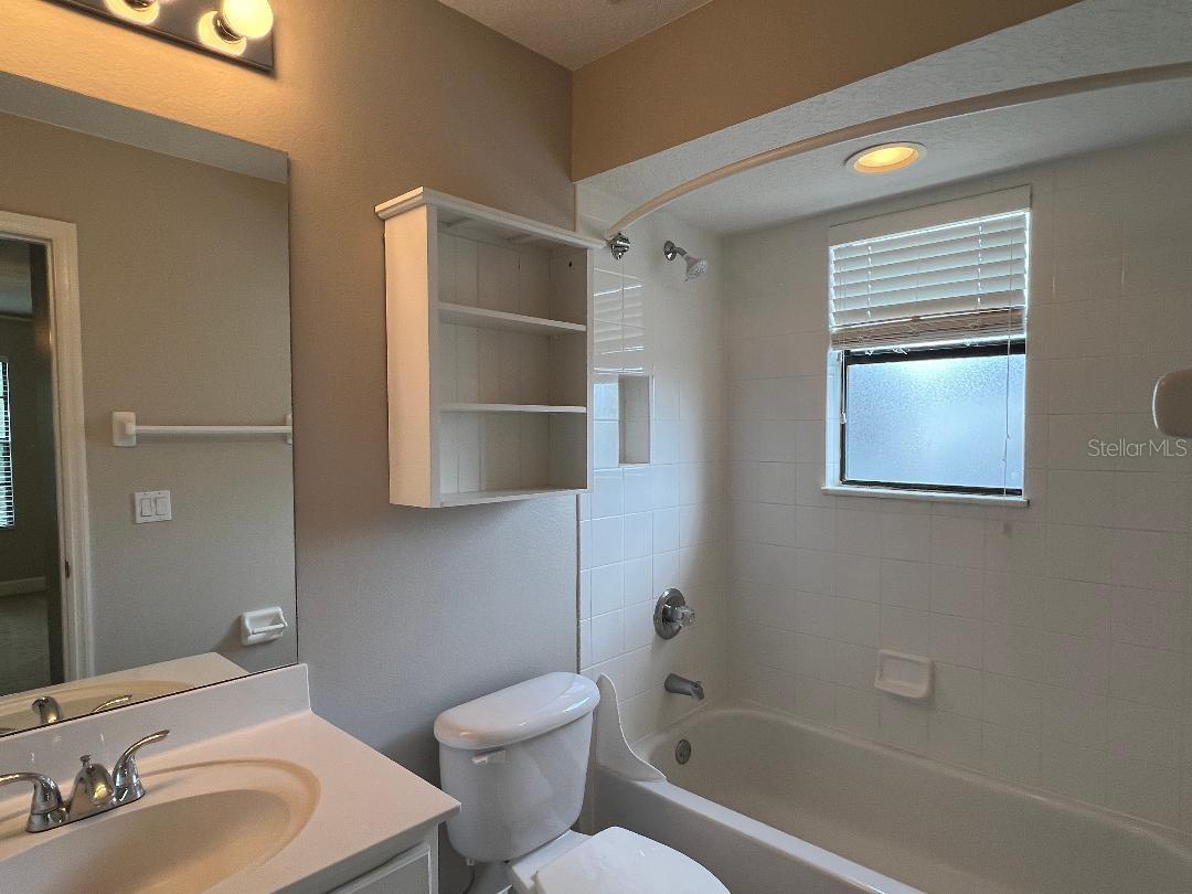 Image 30 of 33 For 845 Arbormoor Place