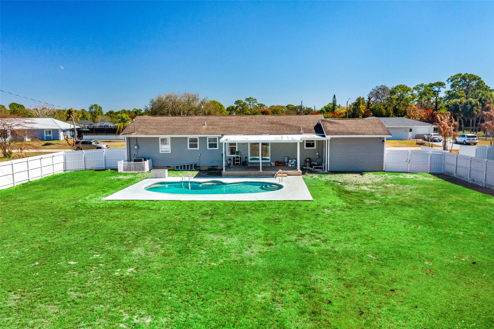 Image 10 of 47 For 323 Greenwood Avenue