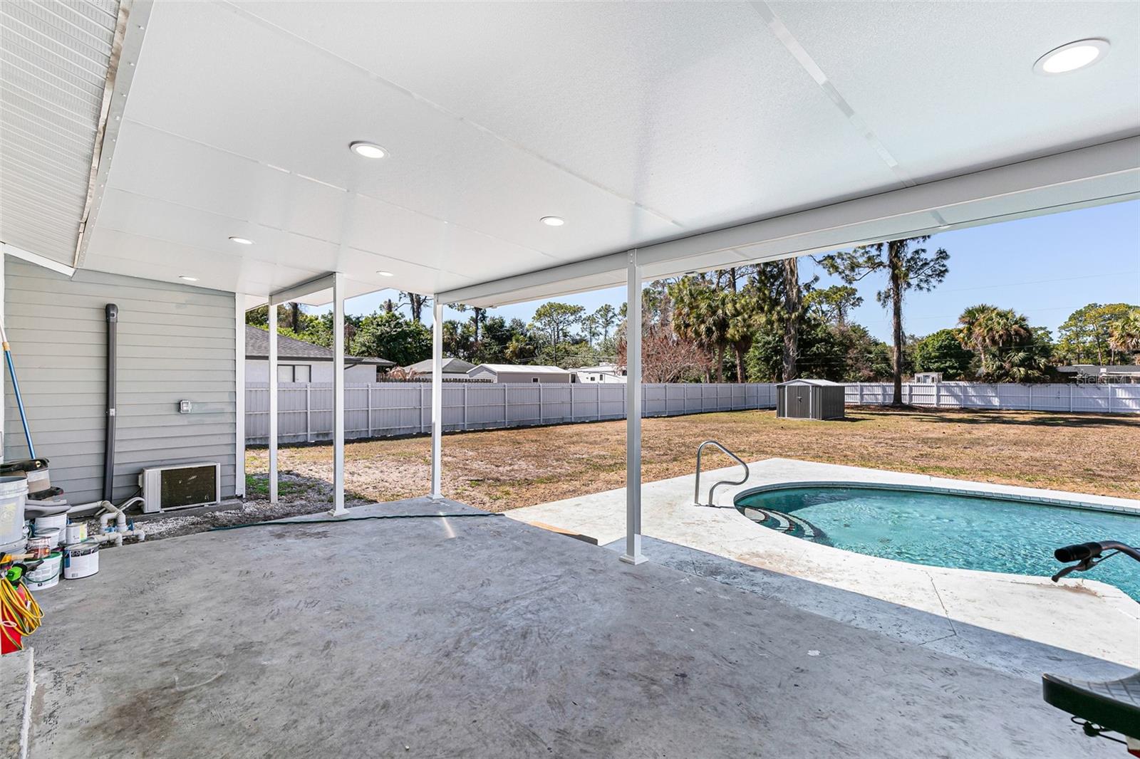 Image 16 of 47 For 323 Greenwood Avenue