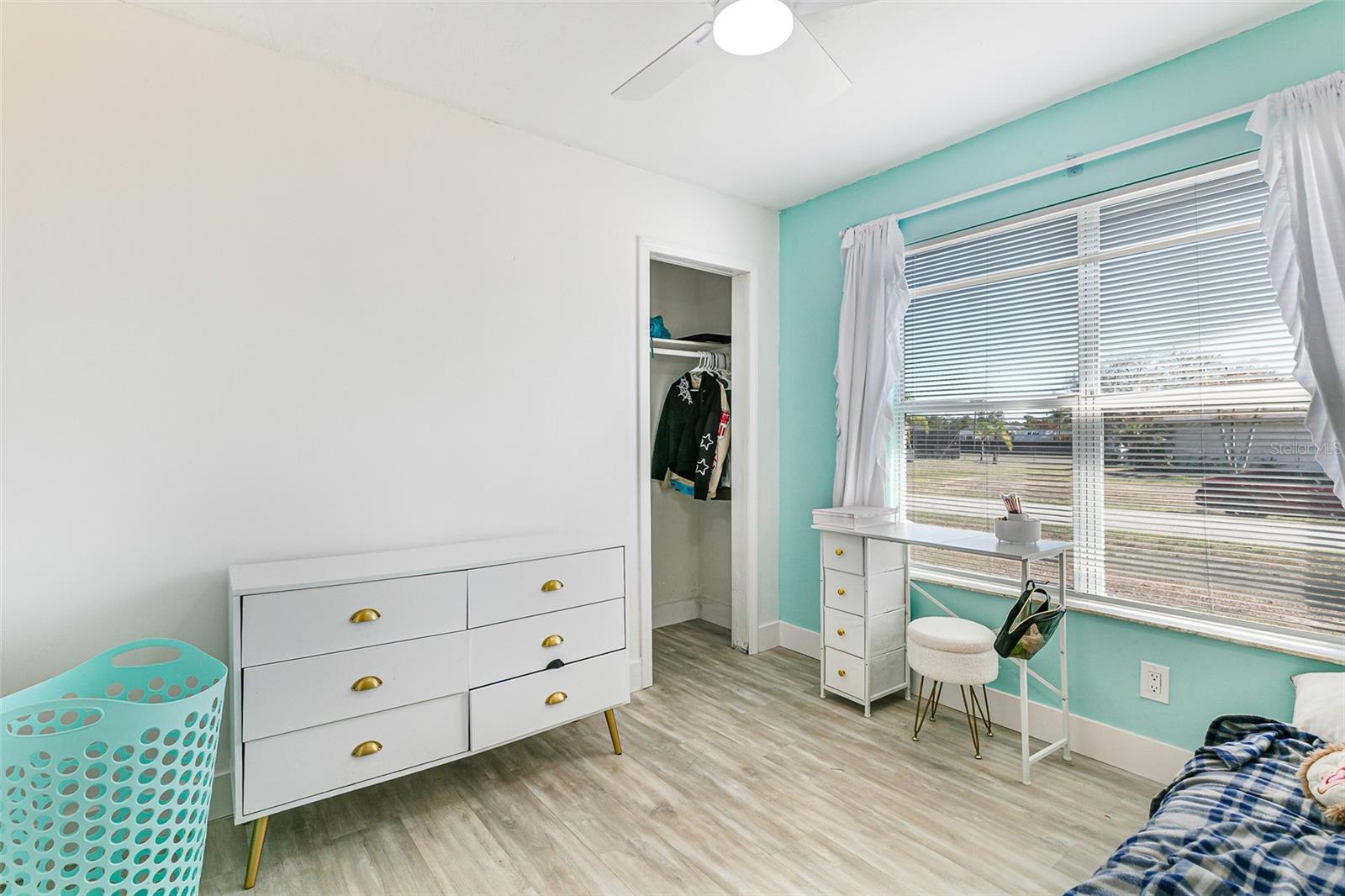 Image 19 of 47 For 323 Greenwood Avenue