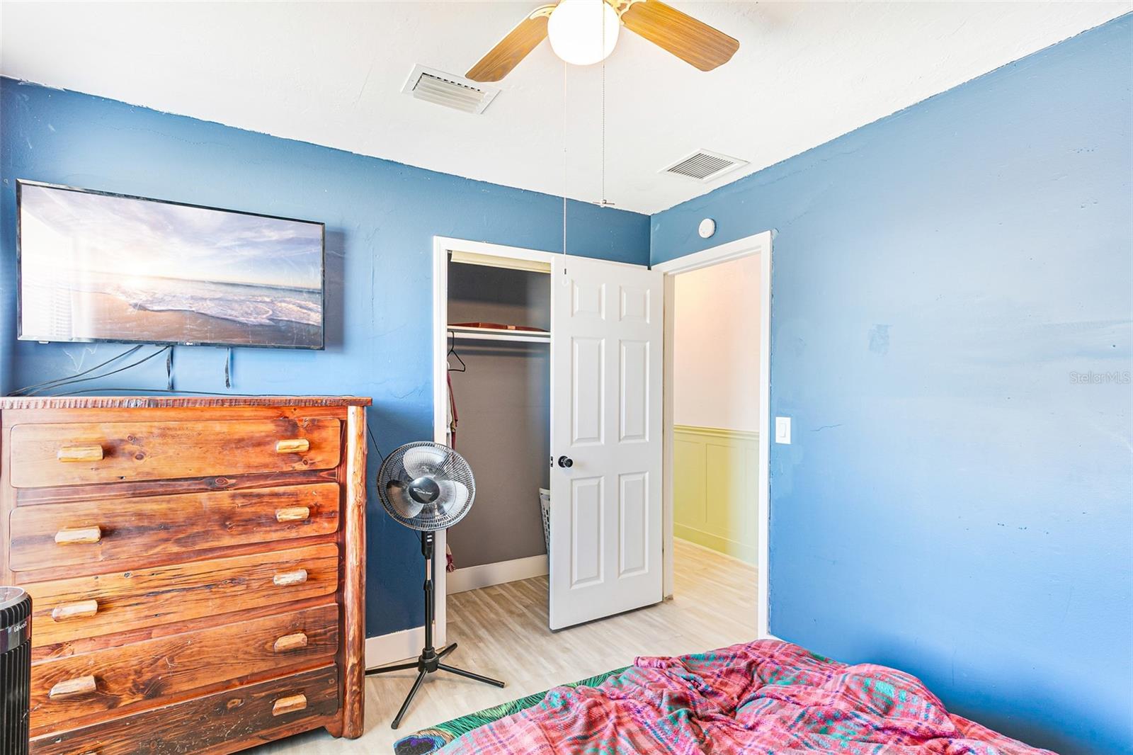 Image 21 of 47 For 323 Greenwood Avenue