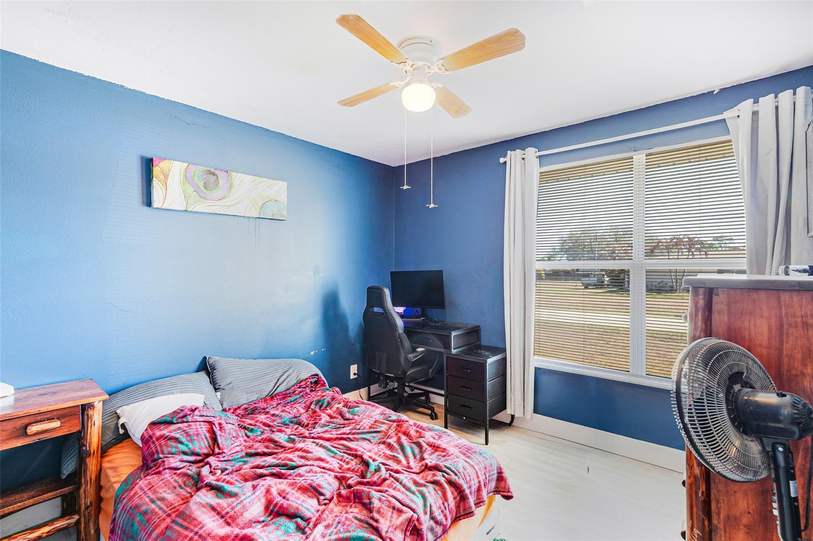 Image 22 of 47 For 323 Greenwood Avenue