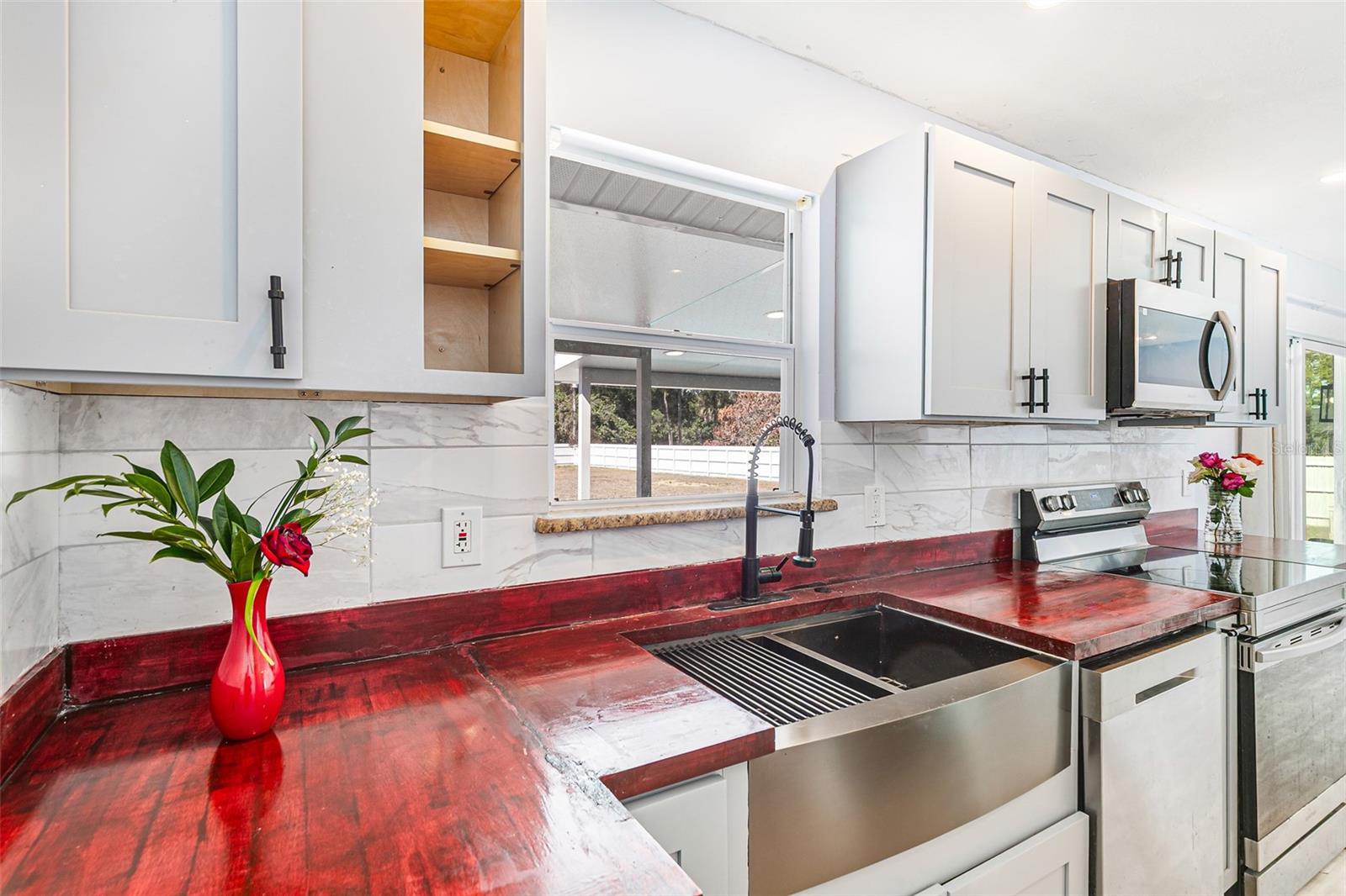 Image 39 of 47 For 323 Greenwood Avenue