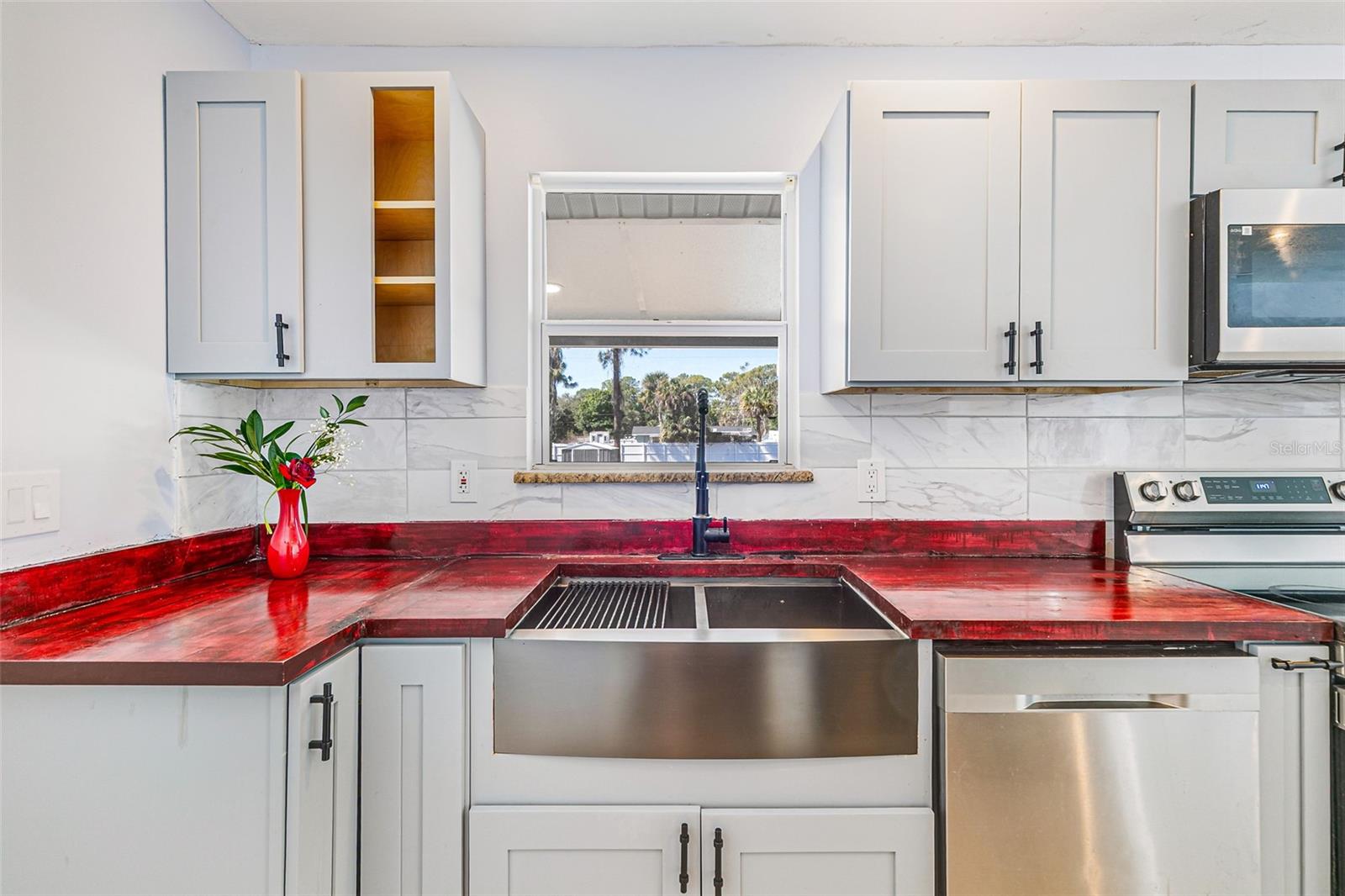 Image 41 of 47 For 323 Greenwood Avenue