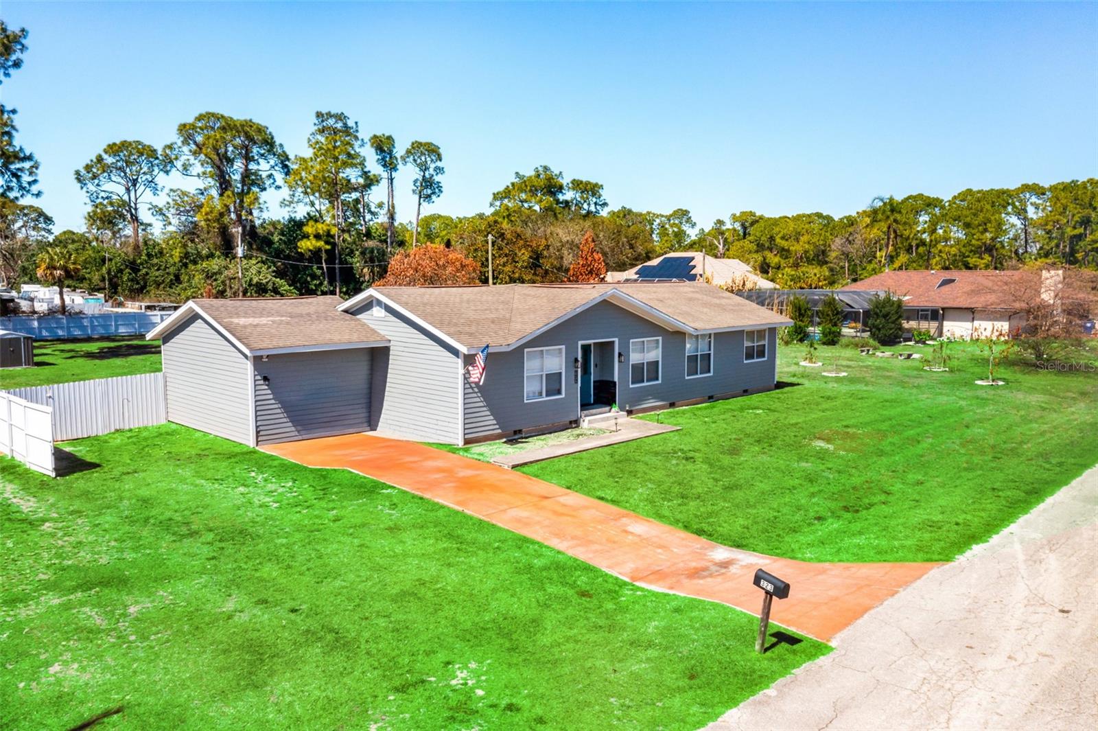 Image 7 of 47 For 323 Greenwood Avenue