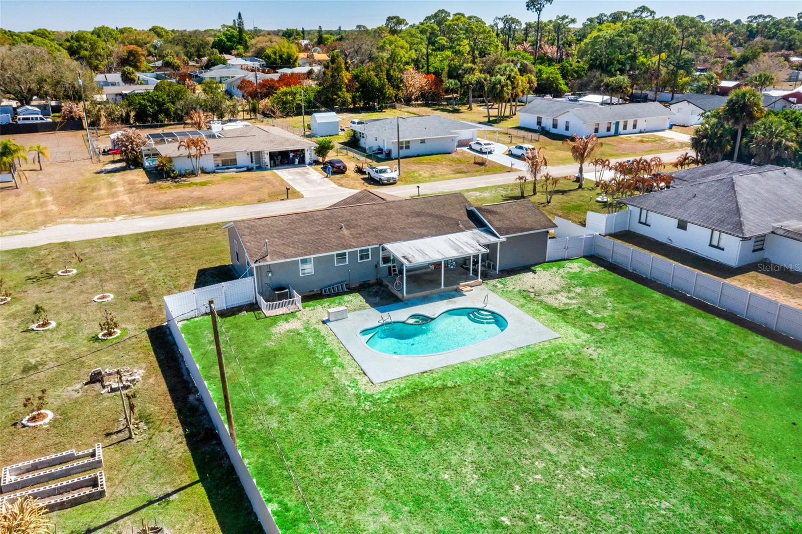 Image 9 of 47 For 323 Greenwood Avenue