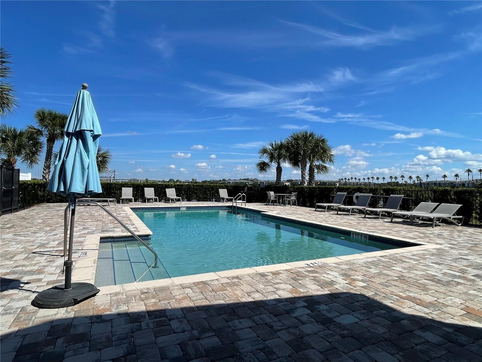 Image 14 of 17 For 3972 Plainview Drive