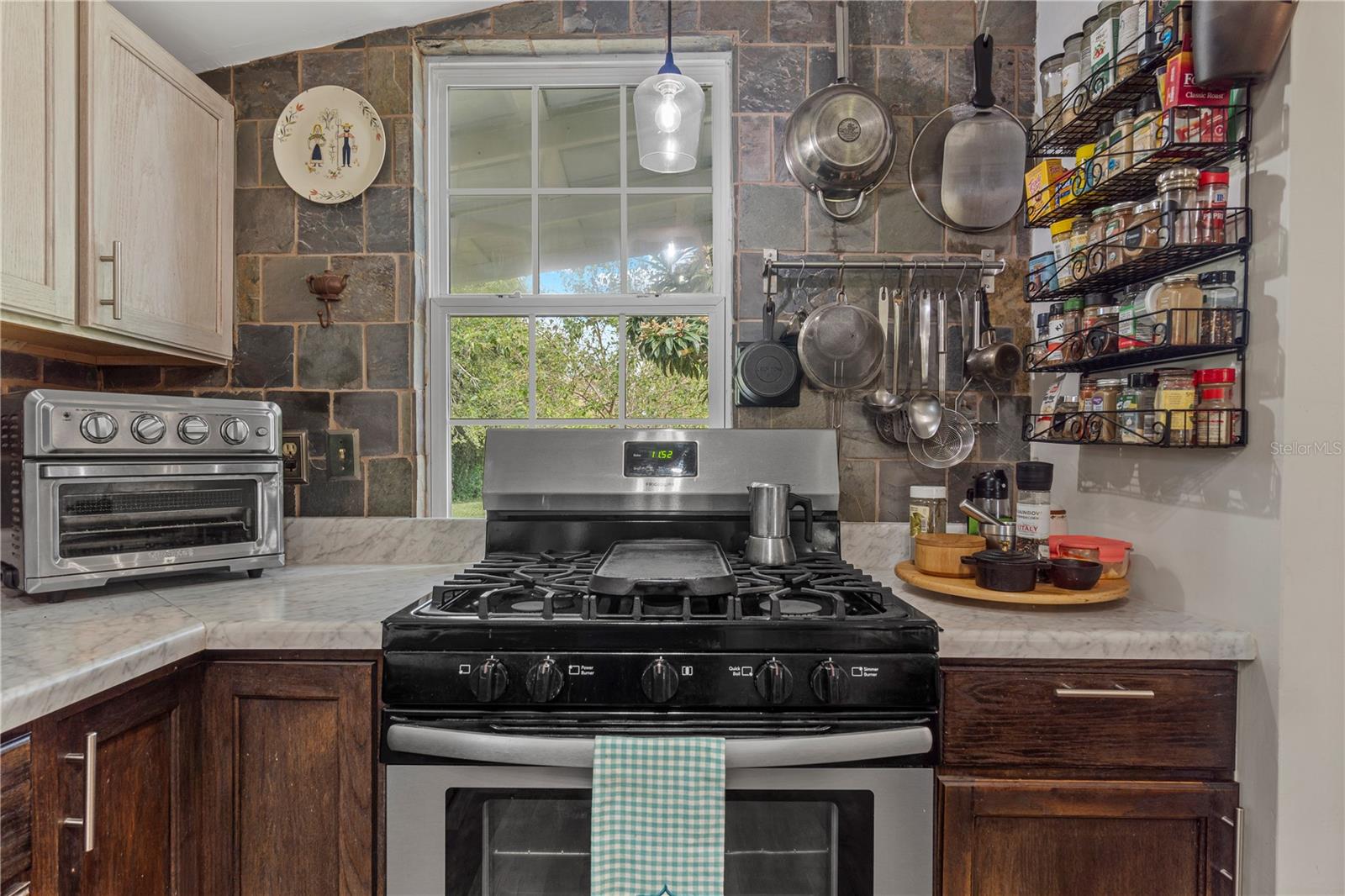 Image 23 of 82 For 7650 40th Street