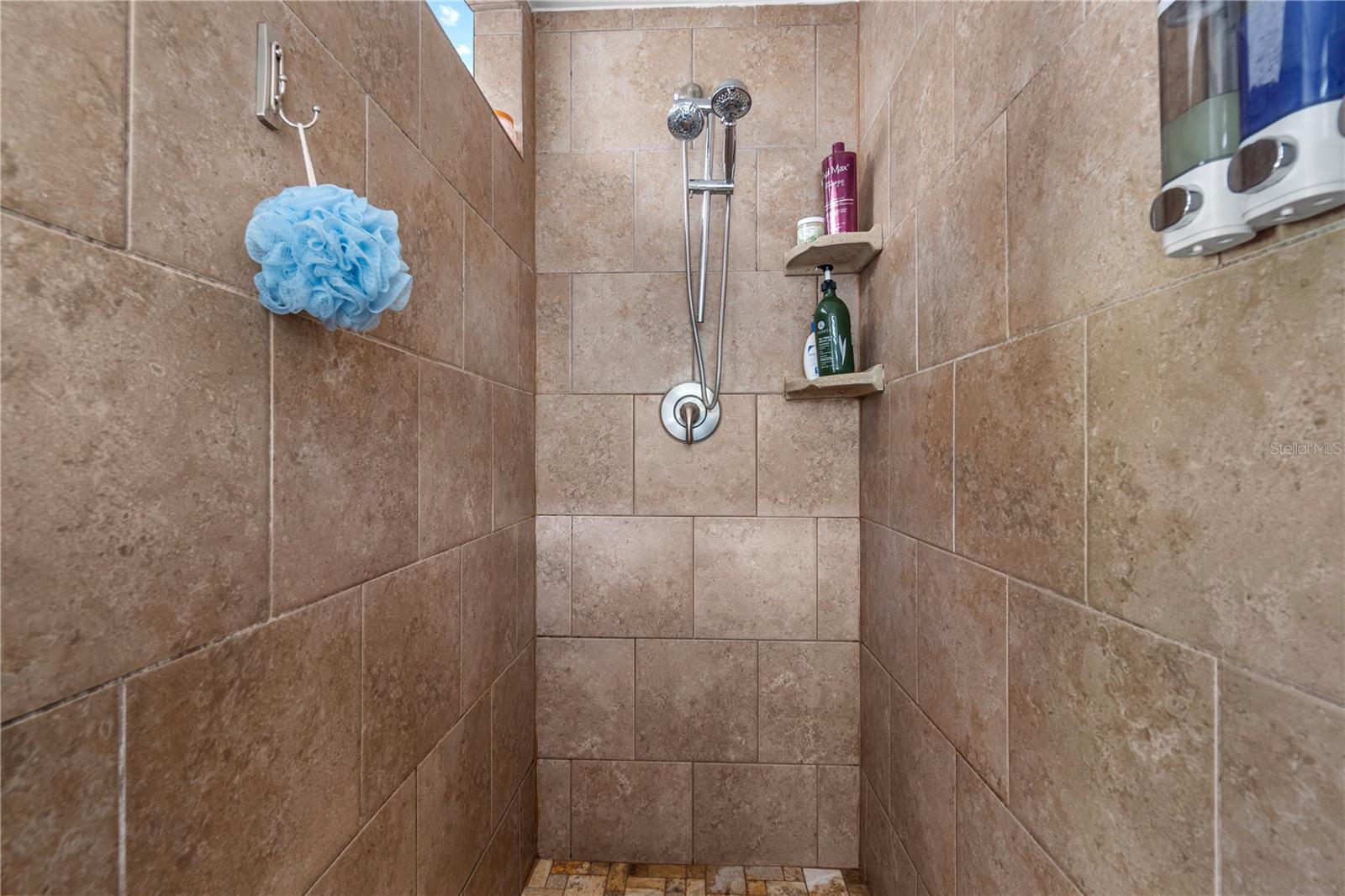 Image 28 of 82 For 7650 40th Street