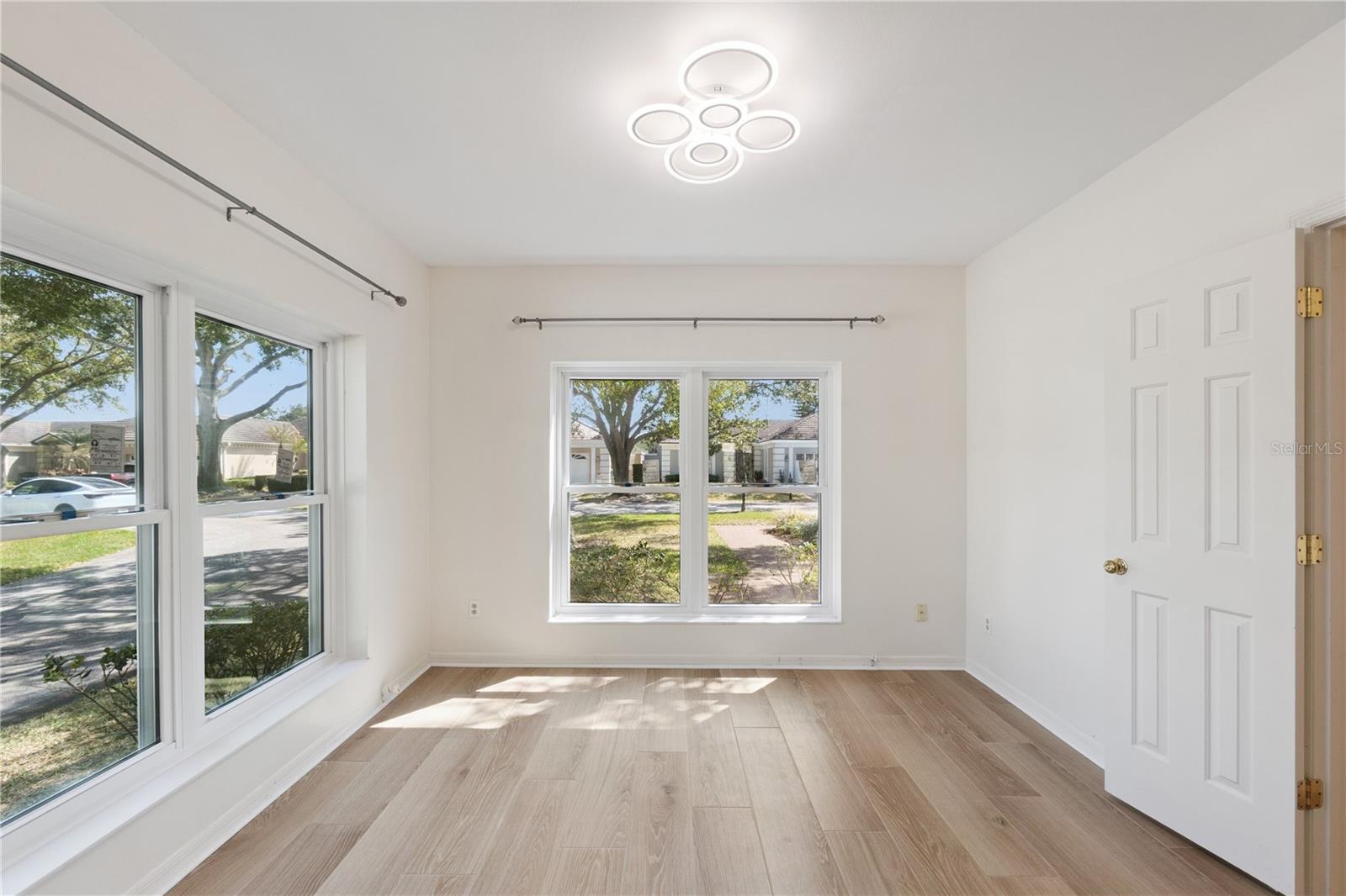 Image 12 of 44 For 6034 Jamestown Park 109