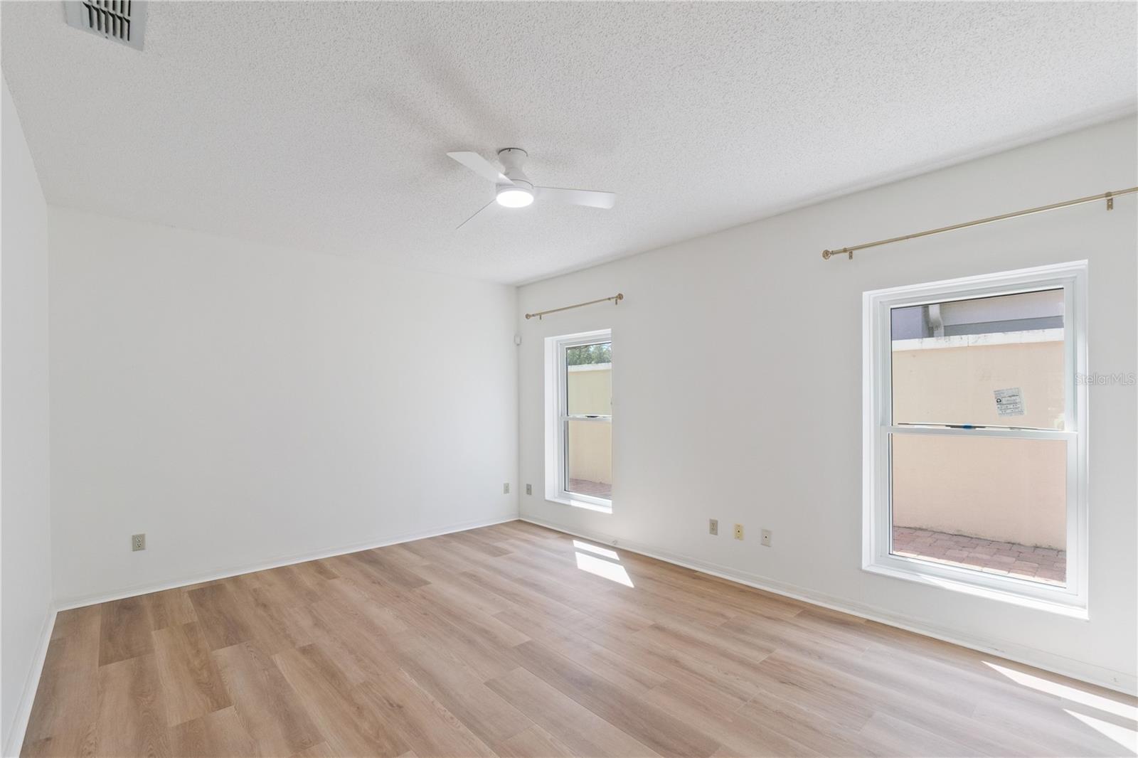 Image 14 of 44 For 6034 Jamestown Park 109