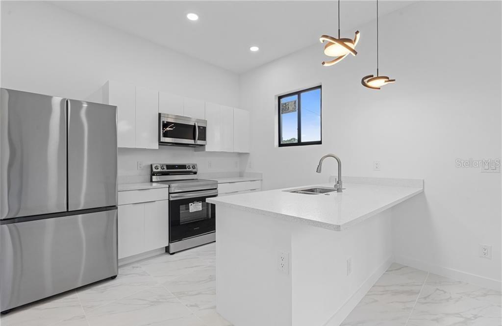 Image 16 of 50 For 710 Eisenhower Boulevard