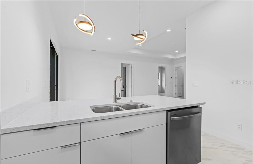 Image 18 of 50 For 710 Eisenhower Boulevard