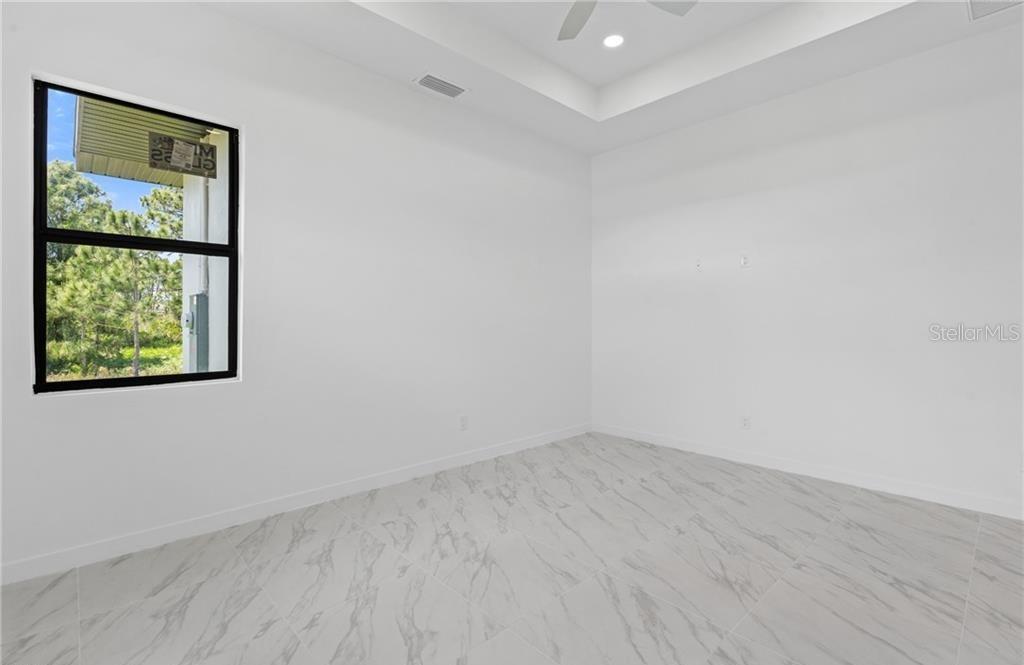 Image 22 of 50 For 710 Eisenhower Boulevard