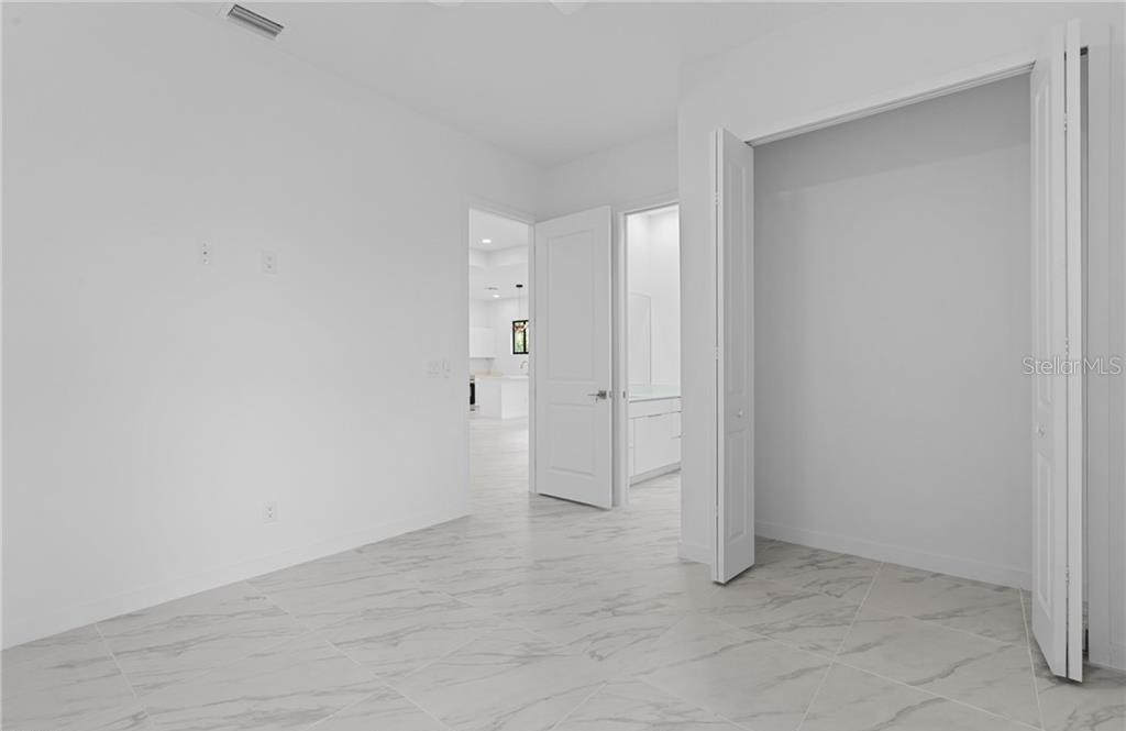 Image 34 of 50 For 710 Eisenhower Boulevard