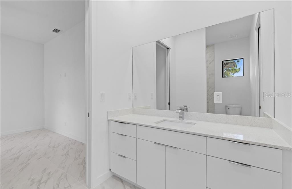 Image 35 of 50 For 710 Eisenhower Boulevard