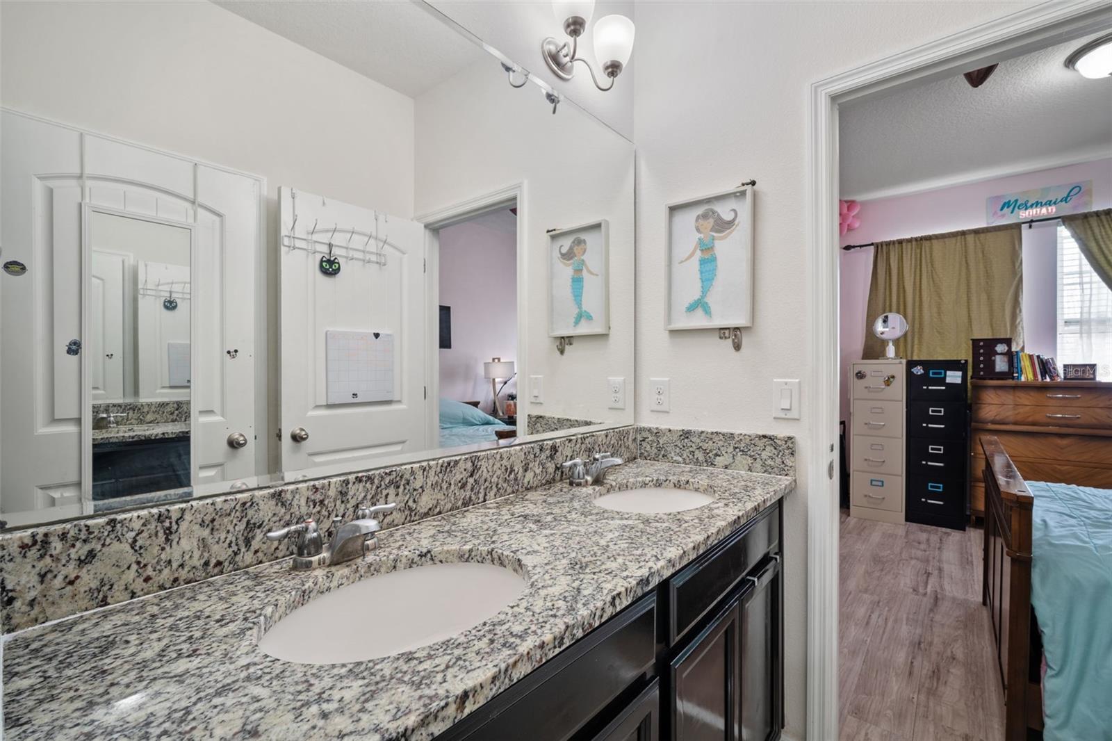 Image 17 of 37 For 1941 Partin Terrace Road