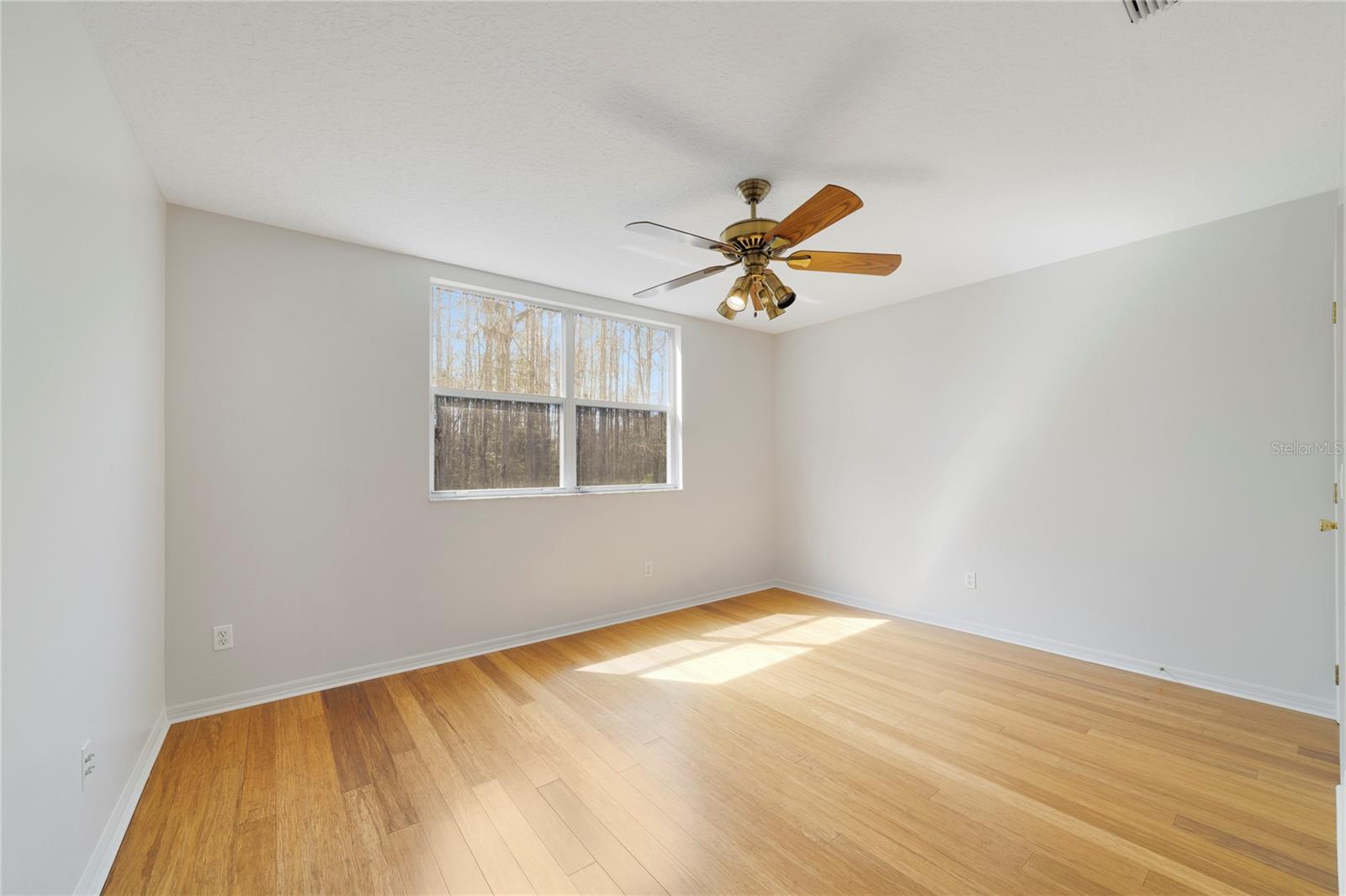 Image 26 of 38 For 1156 Royal Saint George Drive