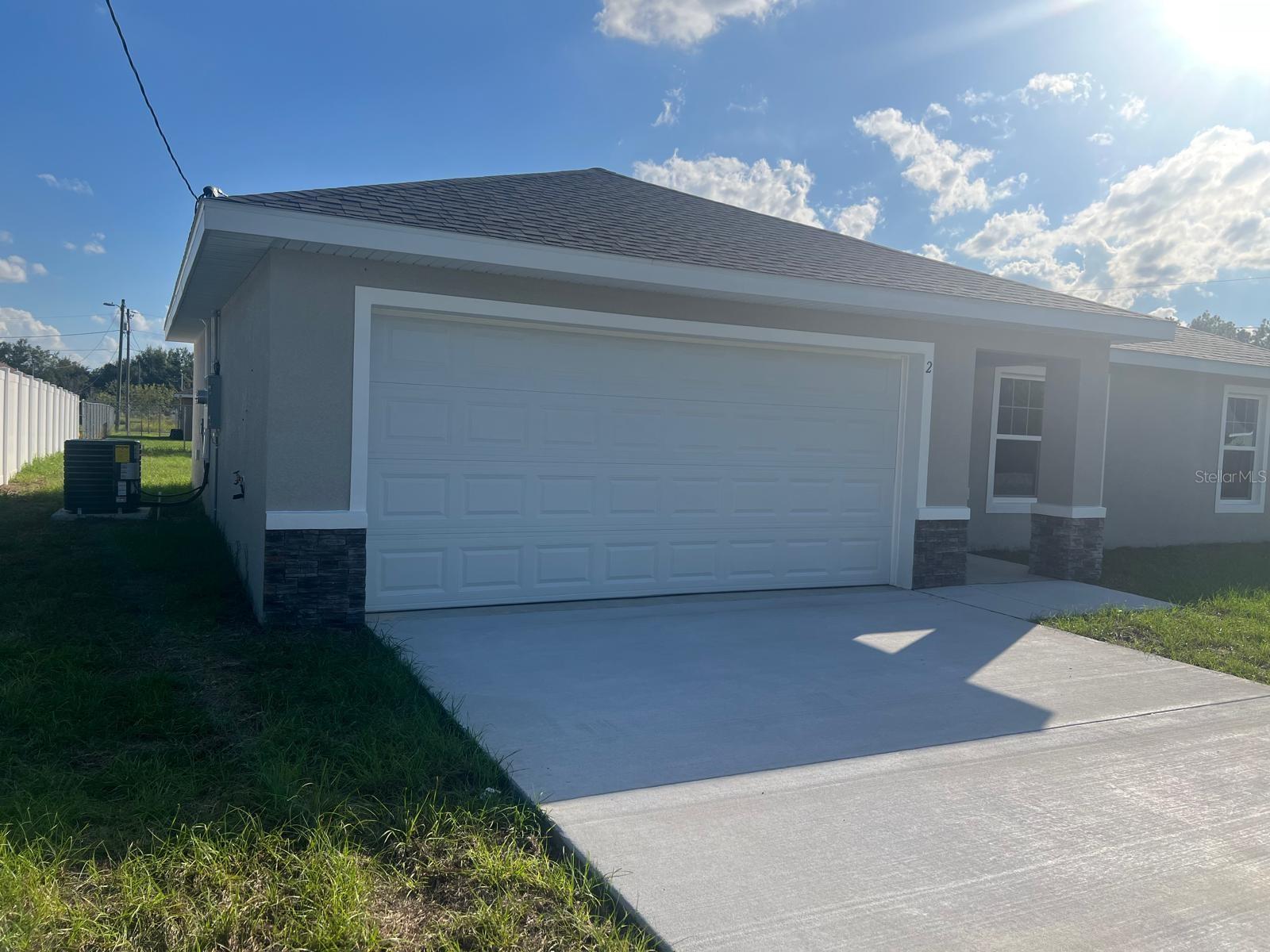 Image 3 of 5 For 2 Ash Drive