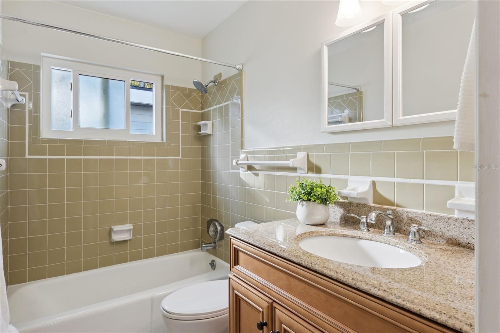 Image 24 of 31 For 1500 Nebraska Street