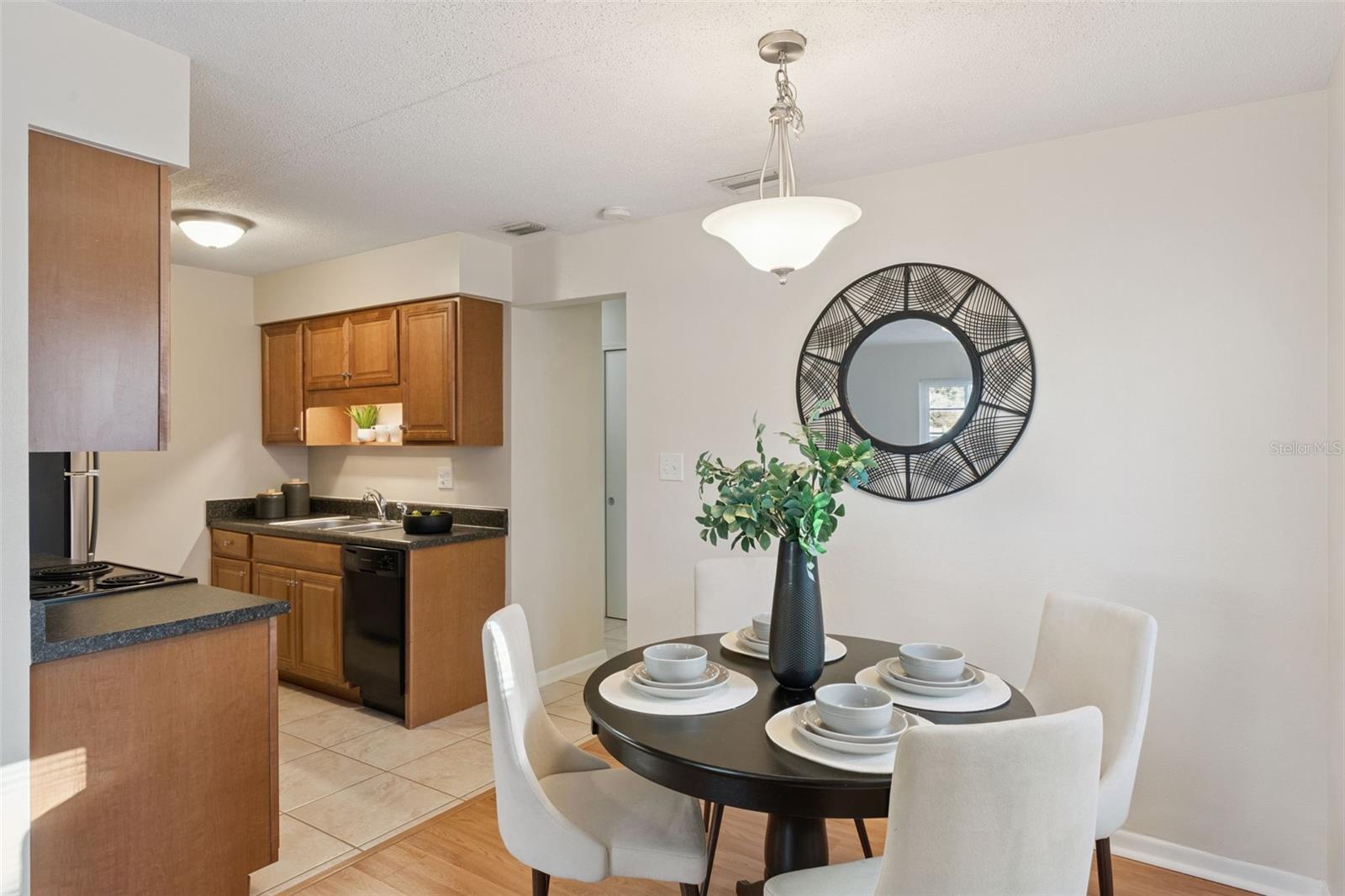 Image 27 of 31 For 1500 Nebraska Street