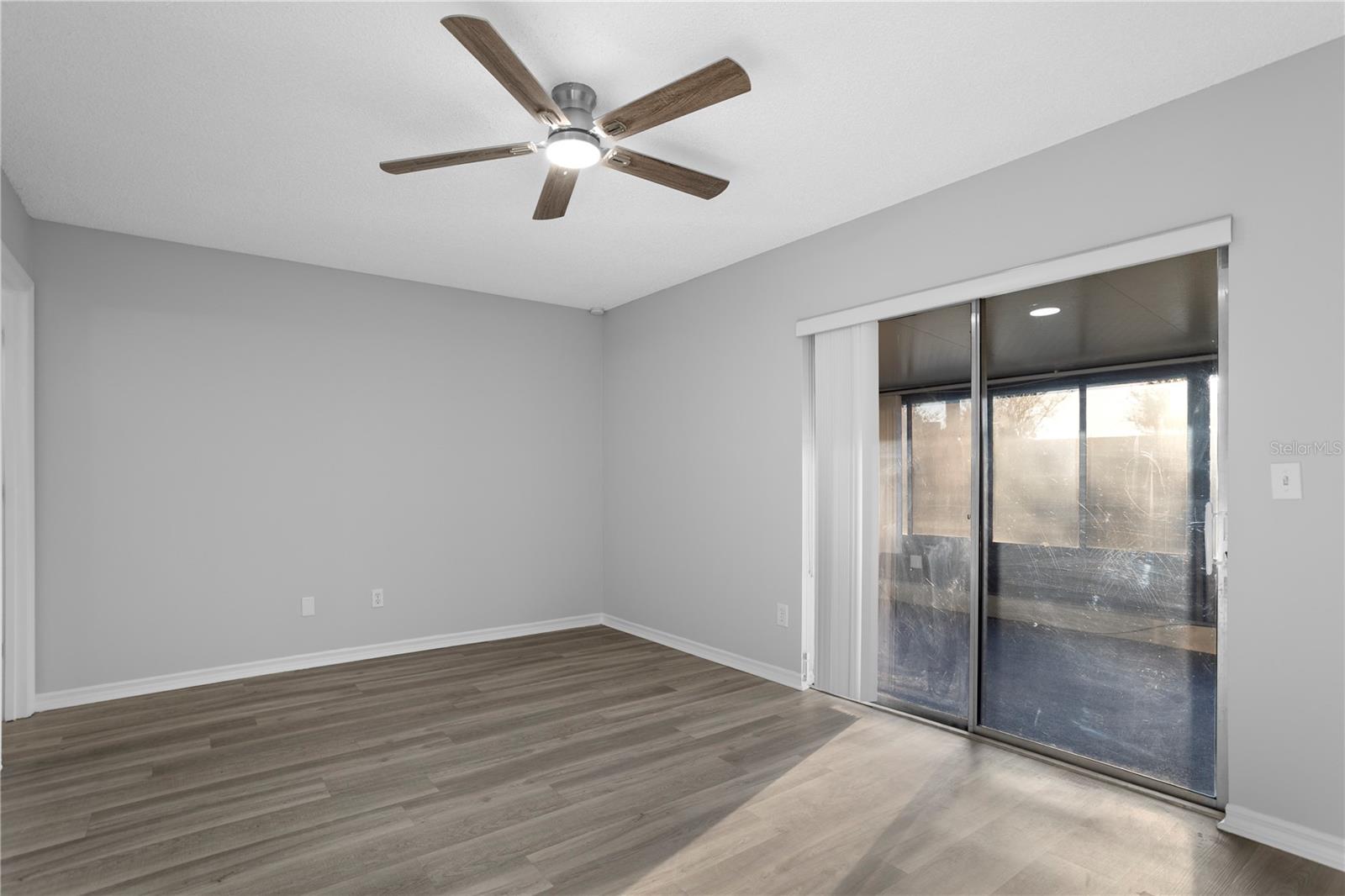 Image 15 of 36 For 5852 Shale Court