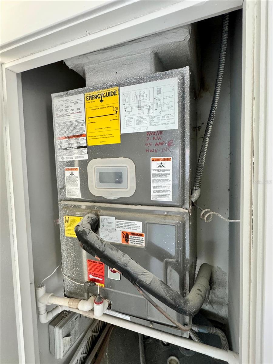 Image 17 of 33 For 7690 Tahiti Lane 202