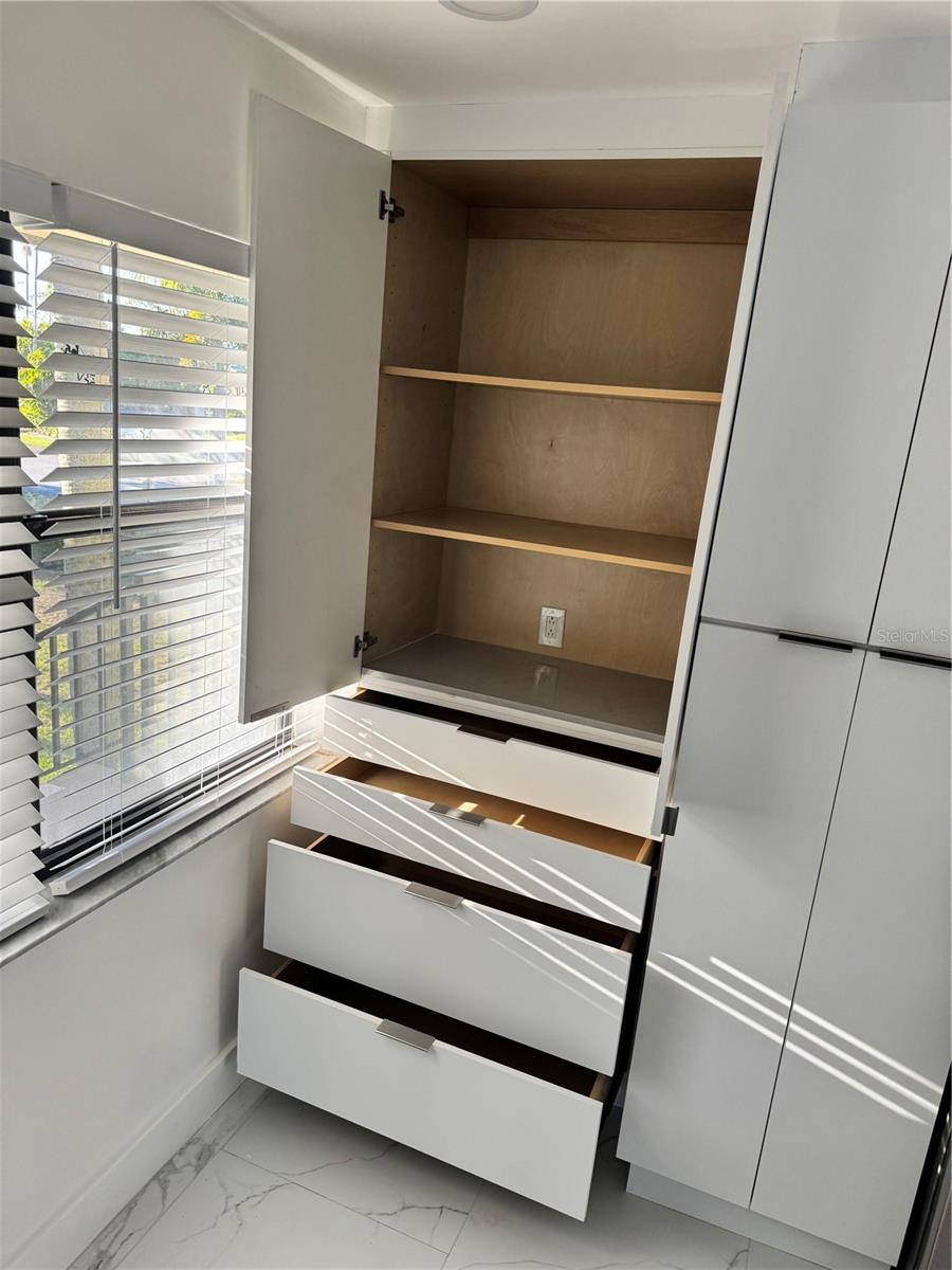 Image 8 of 33 For 7690 Tahiti Lane 202