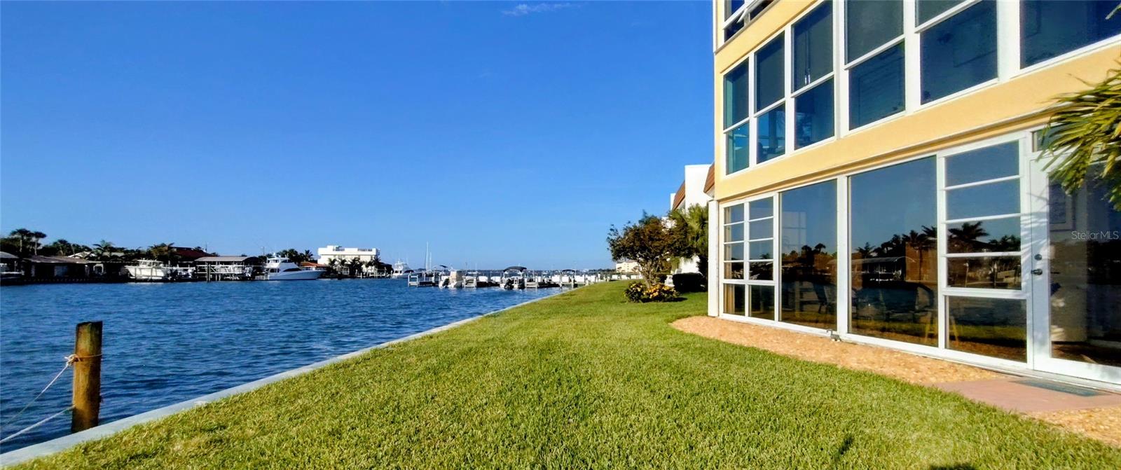Image 21 of 32 For 1351 Bayshore Drive 108